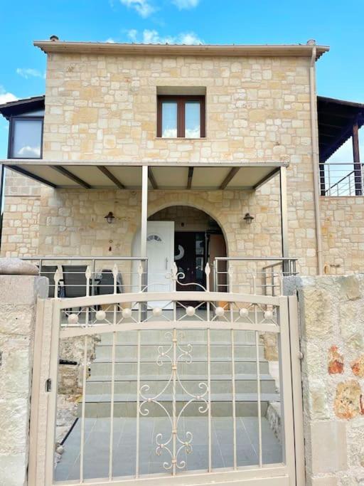 Kathiana Cozy Apartment מראה חיצוני תמונה